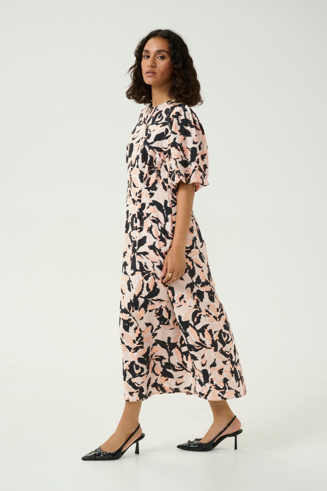Kaffe Paco Dress Beige/Black/Peach Blurry Leaf