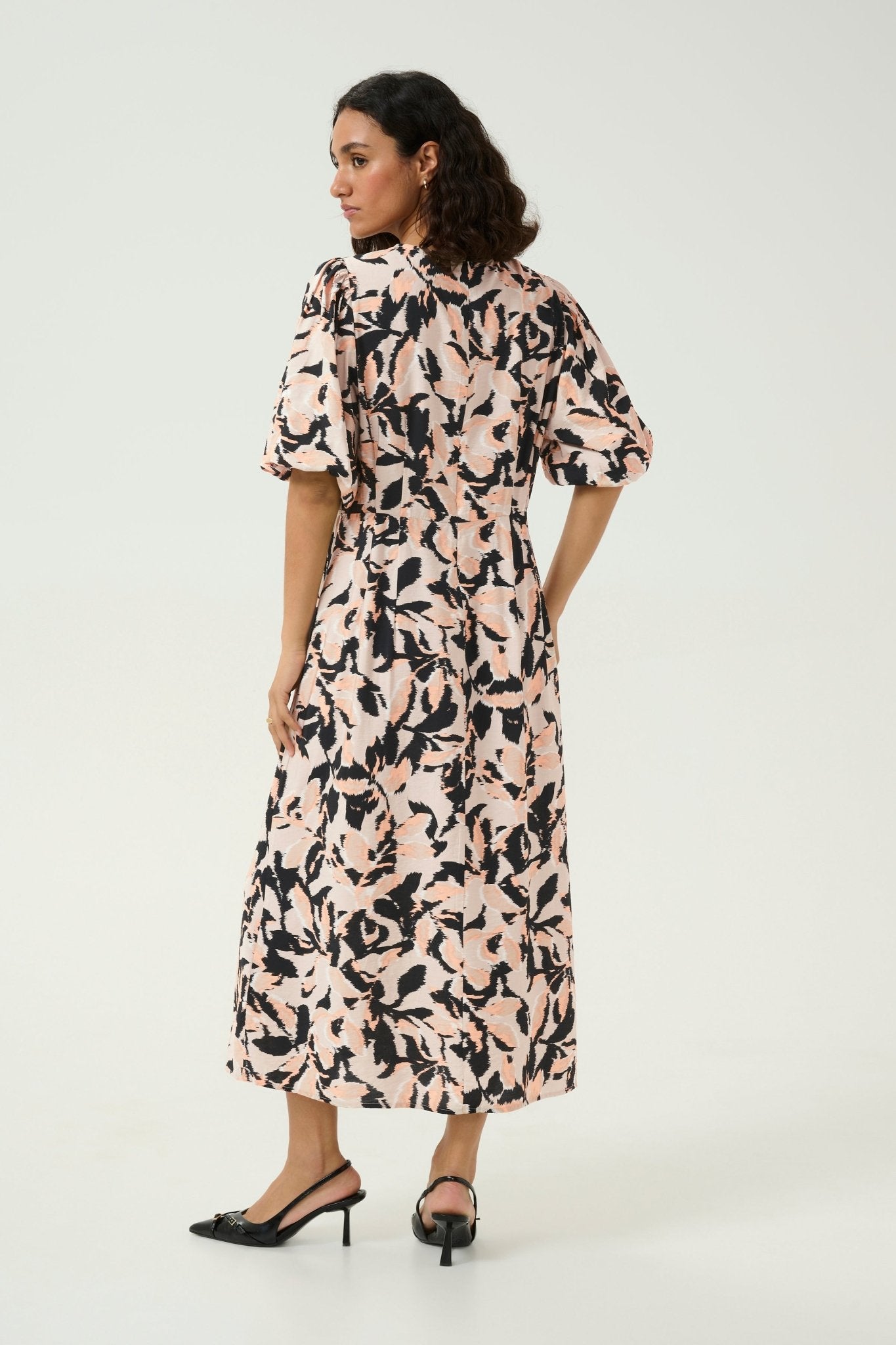 Kaffe Paco Dress Beige/Black/Peach Blurry Leaf