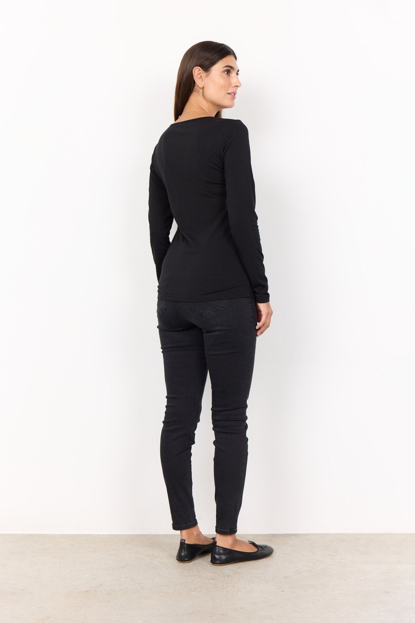 picture of SoyaConcept PYLLE 2 T-shirt - Black - Number Two - womens - fashion - clothing - SoyaConcept 3