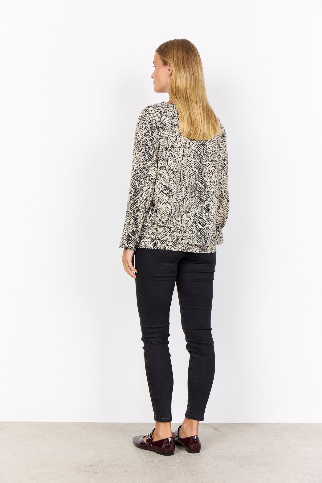 picture of SoyaConcept VIOLET 2 Blouse - Cream Animal - Number Two - womens - fashion - clothing - SoyaConcept 3