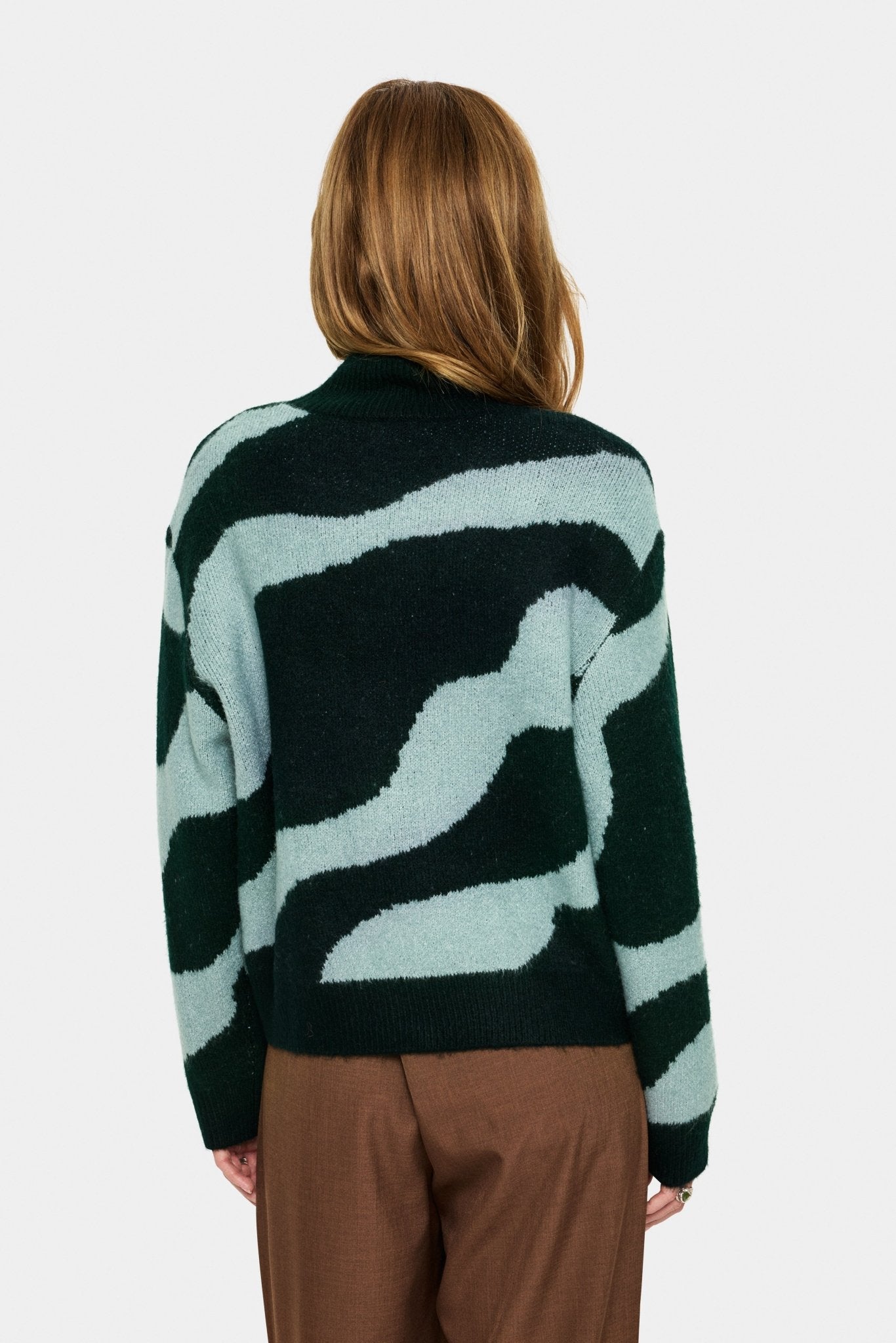picture of Saint Tropez Mallie Pullover - June Bug - Number Two - womens - fashion - clothing - Saint Tropez 3