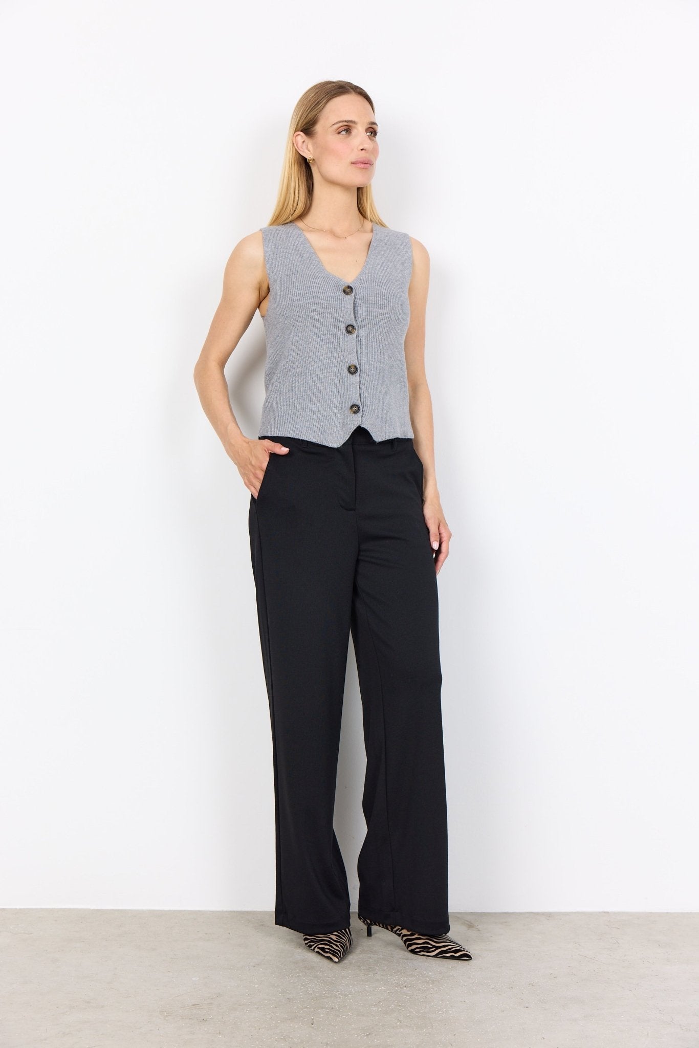 picture of SoyaConcept KANITA 27 Waistcoat Knit - Grey Melange - Number Two - womens - fashion - clothing - SoyaConcept 2