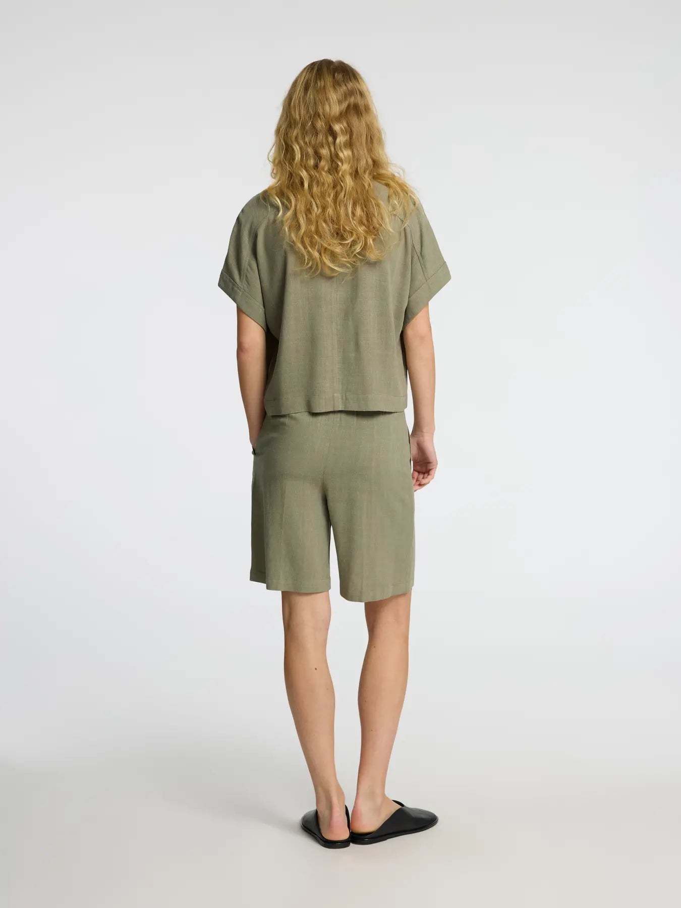 Selected Femme Viva Cropped Shirt Vetiver