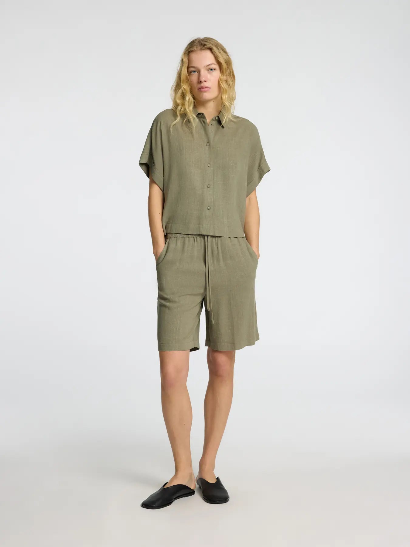 Selected Femme Viva Cropped Shirt Vetiver