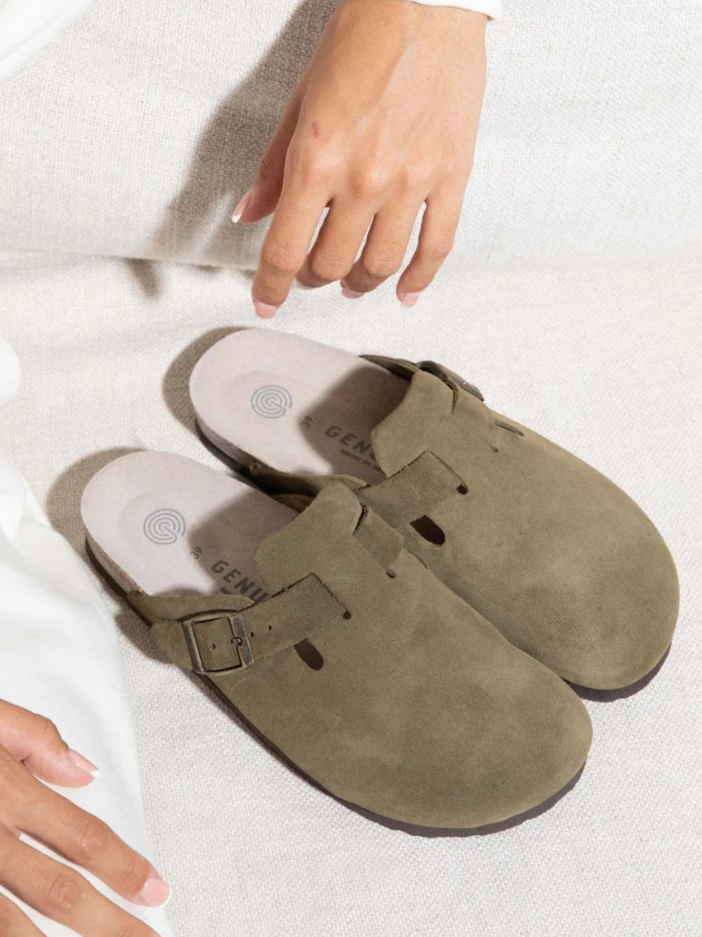 Genuins Suede Clog - Khaki