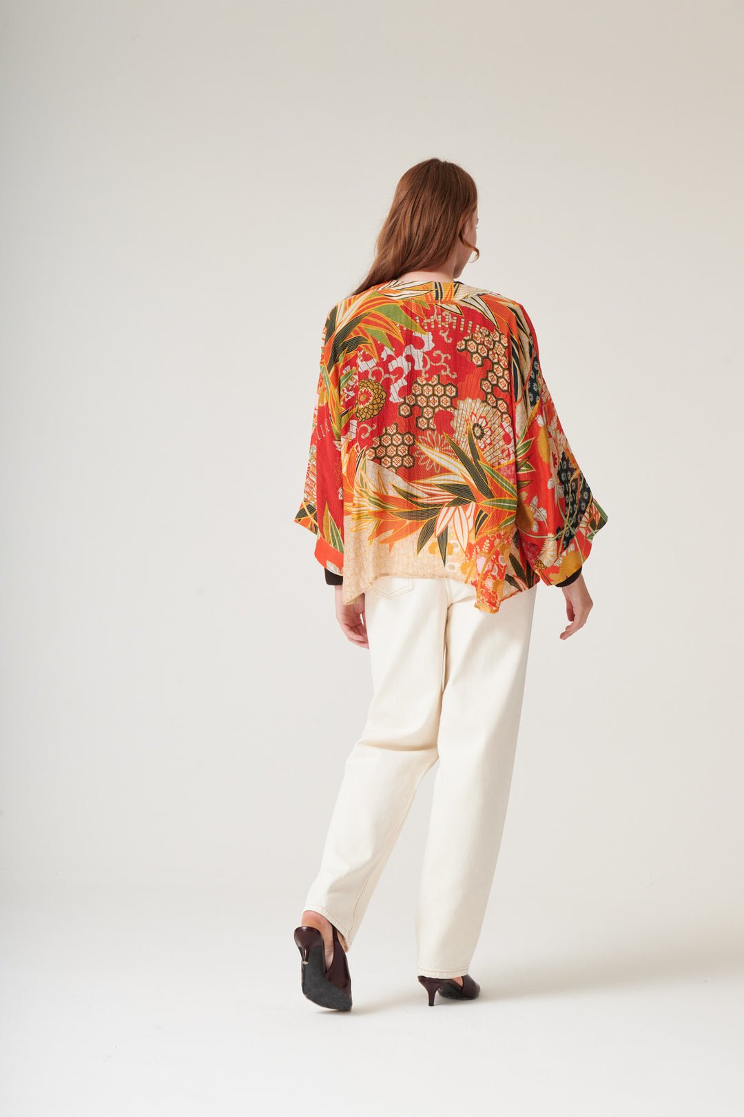One Hundred Stars Kimono Fans Scarlet - Number TwoOne Hundred StarsNumber Two