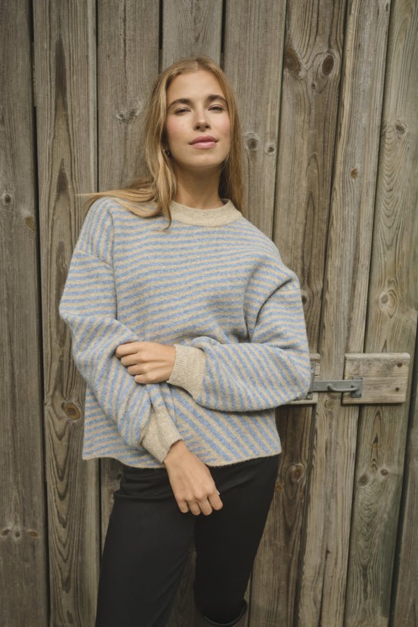 picture of Kaffe KAverena Knit Pullover - Feather Grey/Windward - Number Two - womens - fashion - clothing - Kaffe 3
