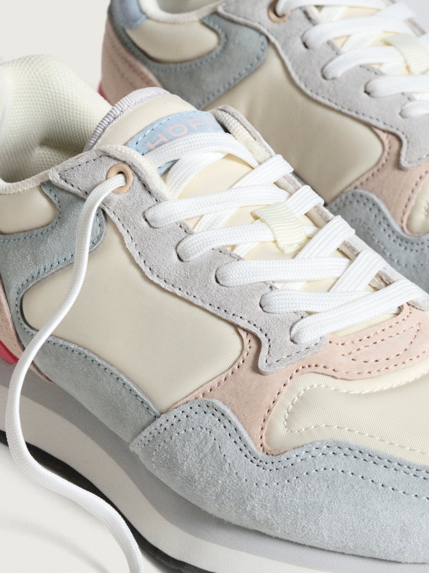 Hoff City Trainer Santa Barbra