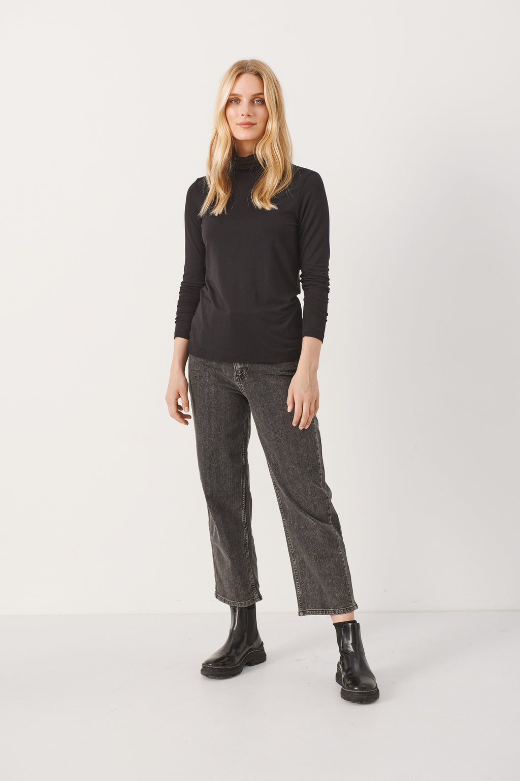 Part Two Effinas T-Shirt  - Black