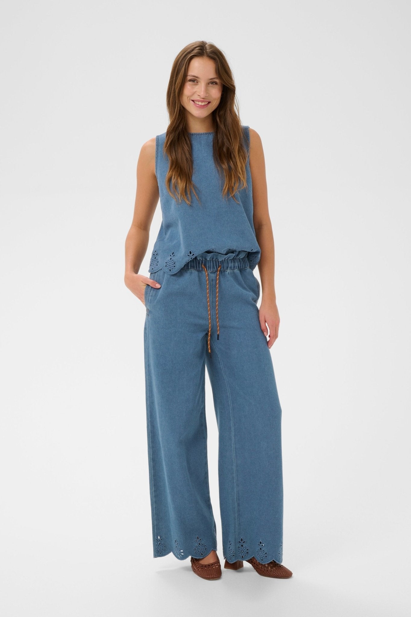 picture of Saint Tropez Rozlynn Blouse - Medium Blue Denim - Number Two - womens - fashion - clothing - Saint Tropez 3