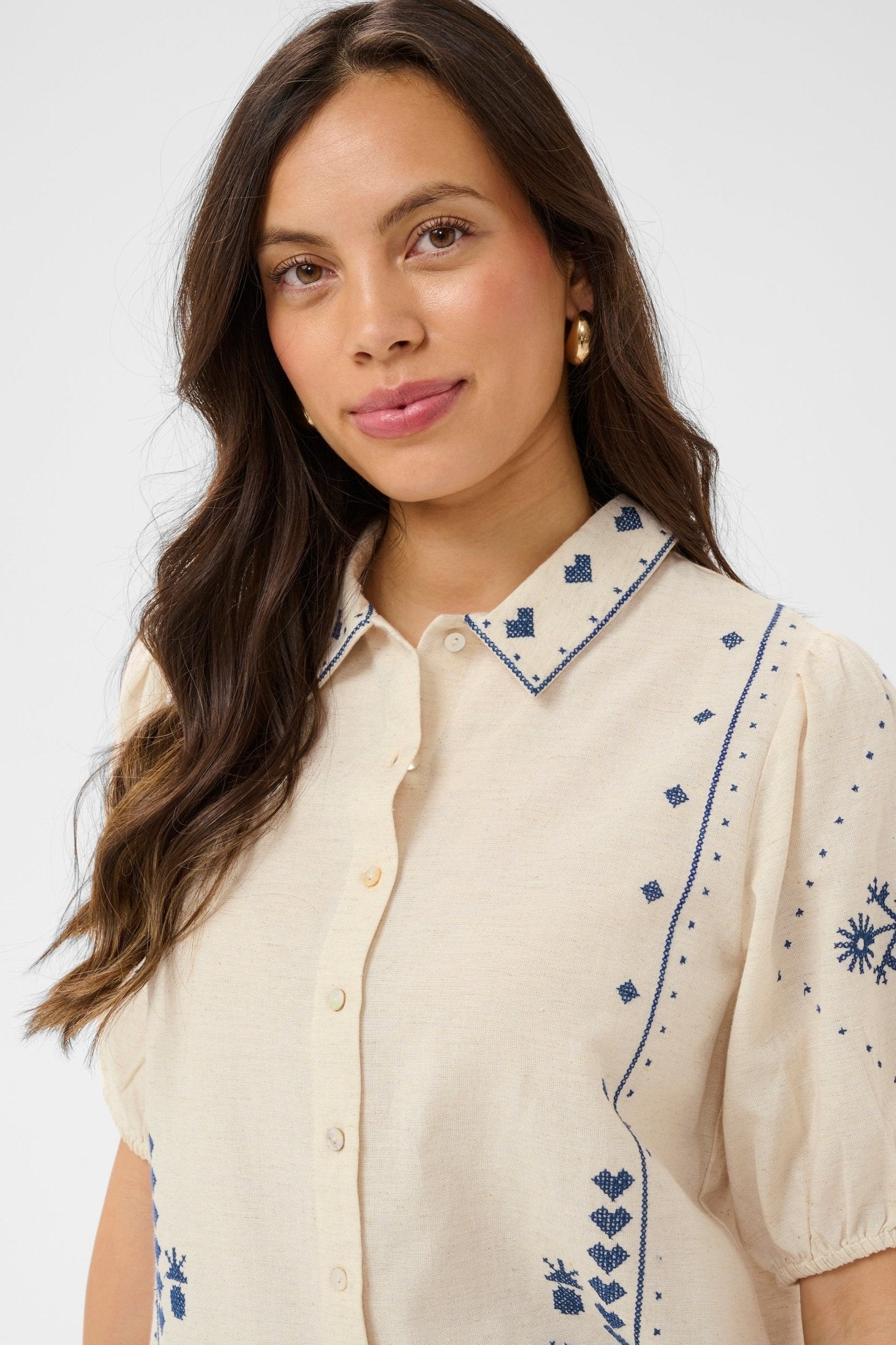 picture of Saint Tropez Romelle Blouse - Turtledove - Number Two - womens - fashion - clothing - Saint Tropez 2