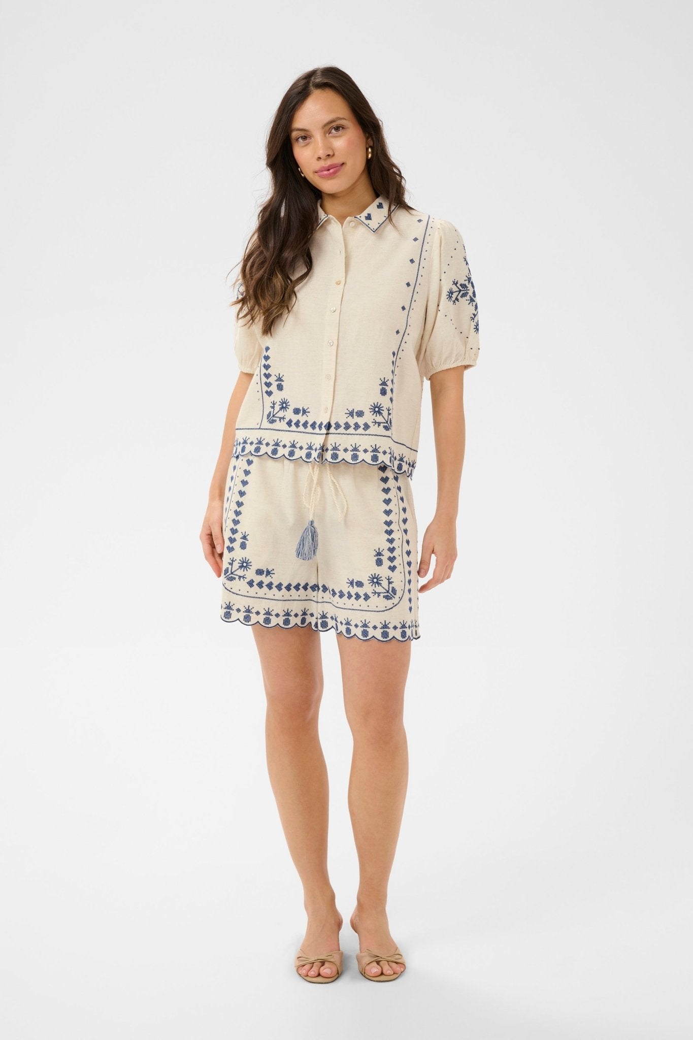 picture of Saint Tropez Romelle Blouse - Turtledove - Number Two - womens - fashion - clothing - Saint Tropez 3