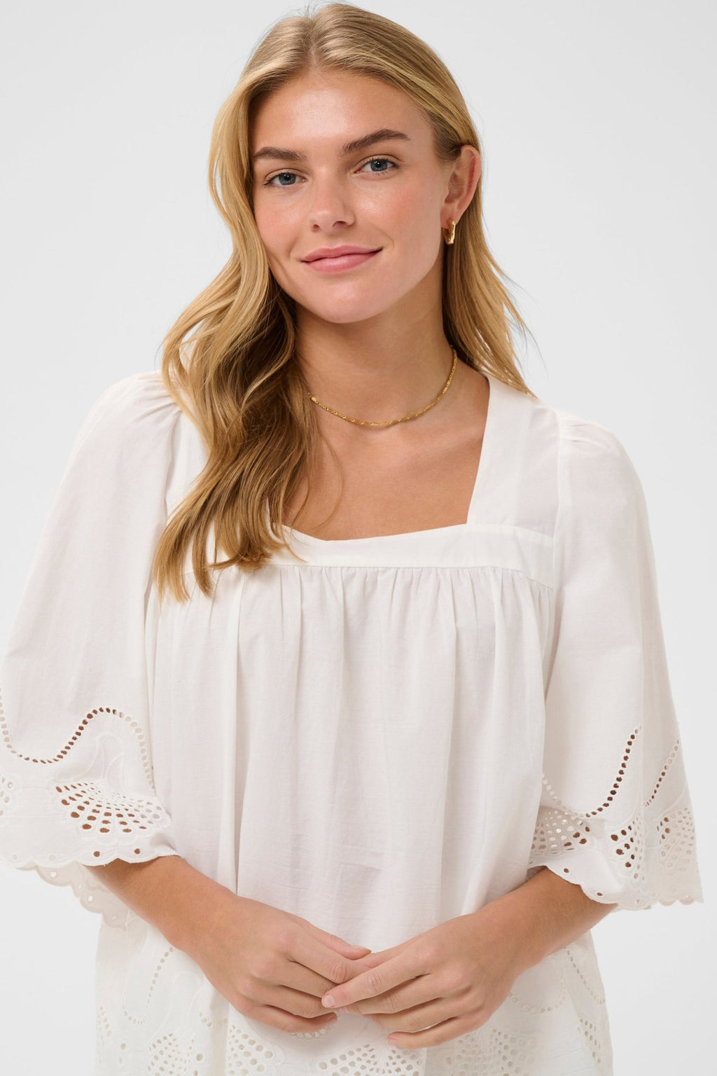 picture of Saint Tropez Rivashell Blouse - White - Number Two - womens - fashion - clothing - Saint Tropez 2