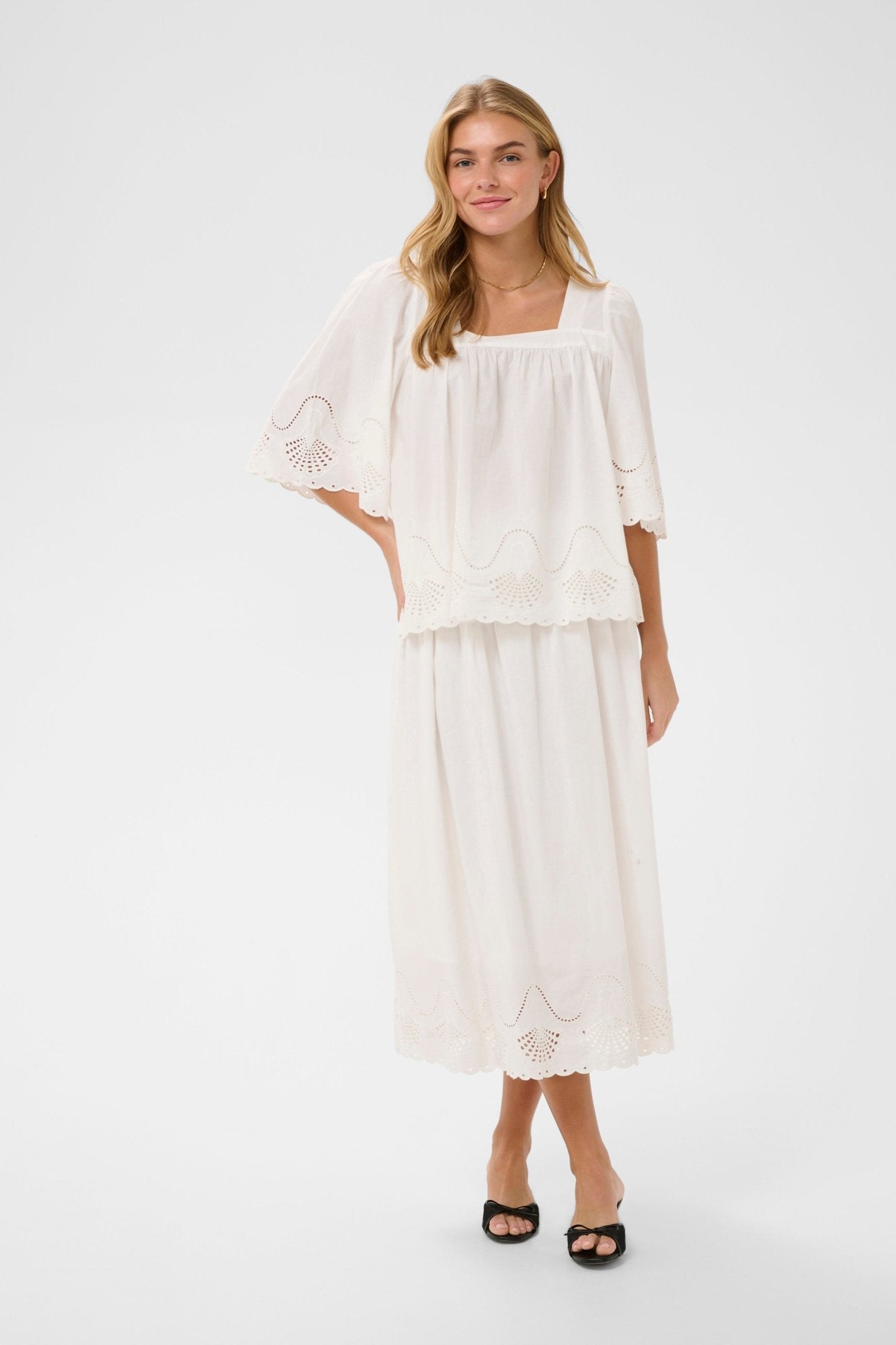 picture of Saint Tropez Rivashell Blouse - White - Number Two - womens - fashion - clothing - Saint Tropez 4