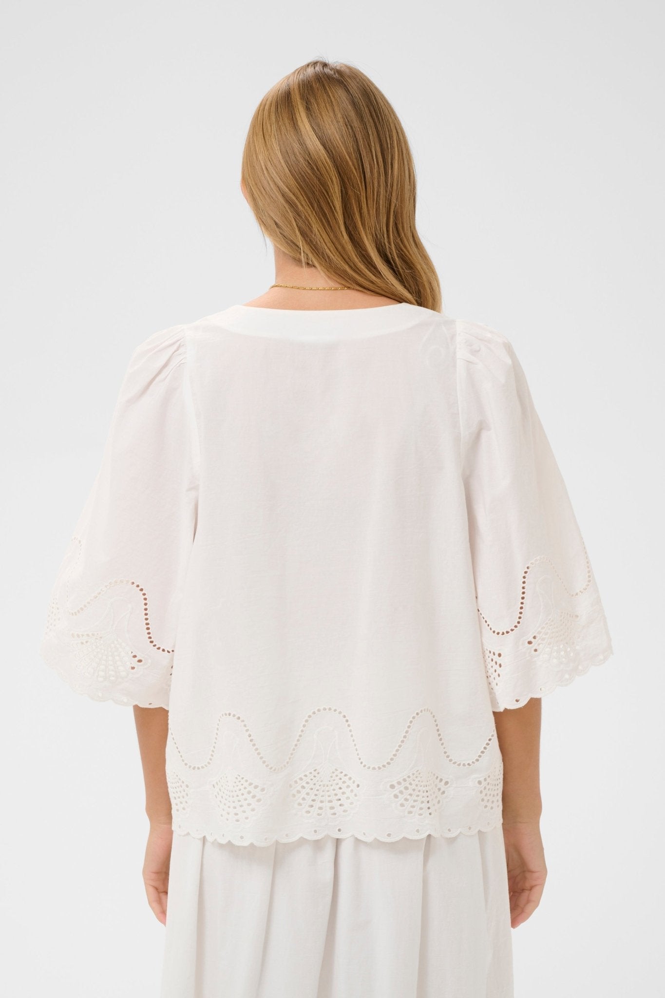picture of Saint Tropez Rivashell Blouse - White - Number Two - womens - fashion - clothing - Saint Tropez 3