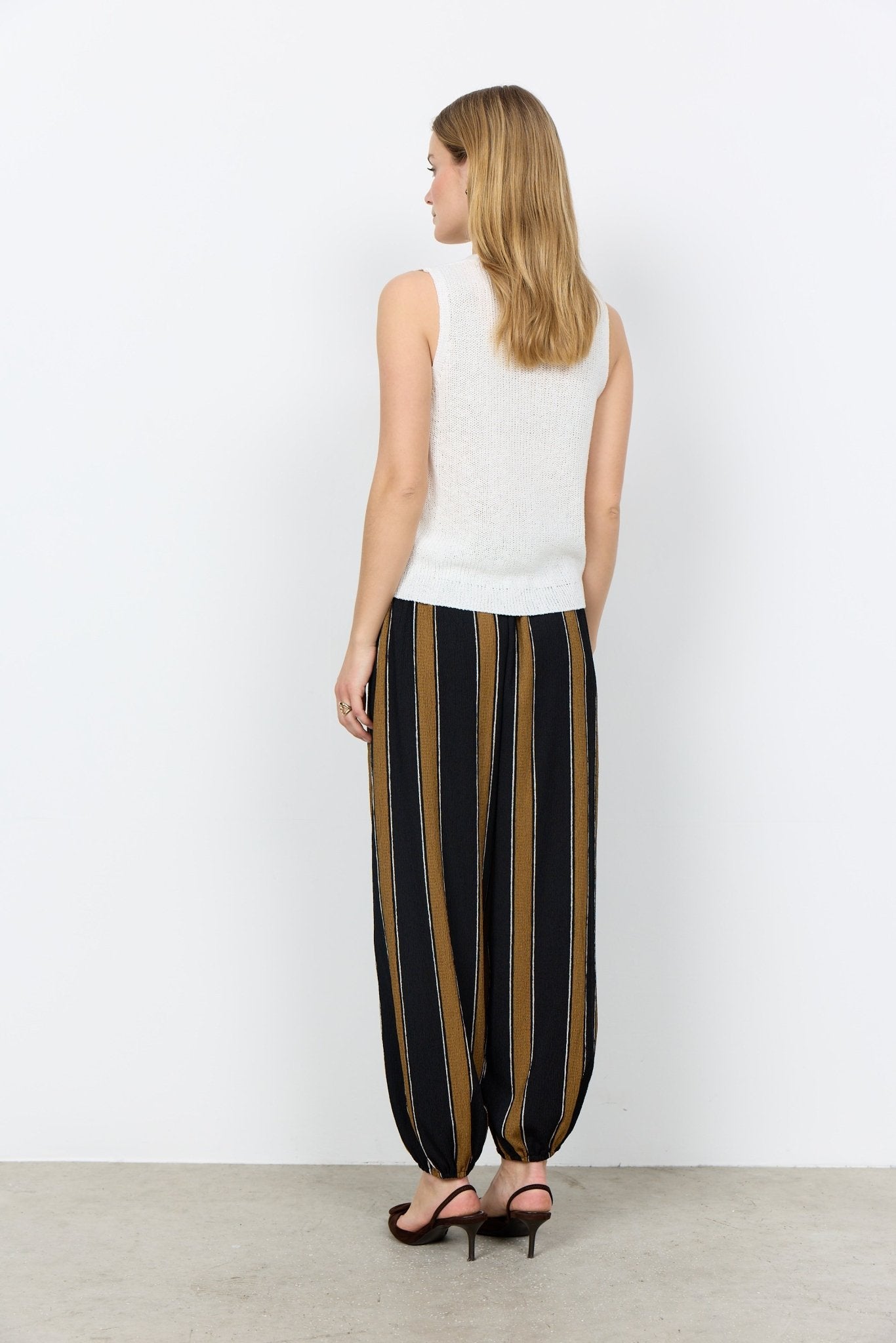 picture of SoyaConcept Felizia 1 Waistcoat Knit - Off White - Number Two - womens - fashion - clothing - SoyaConcept 3
