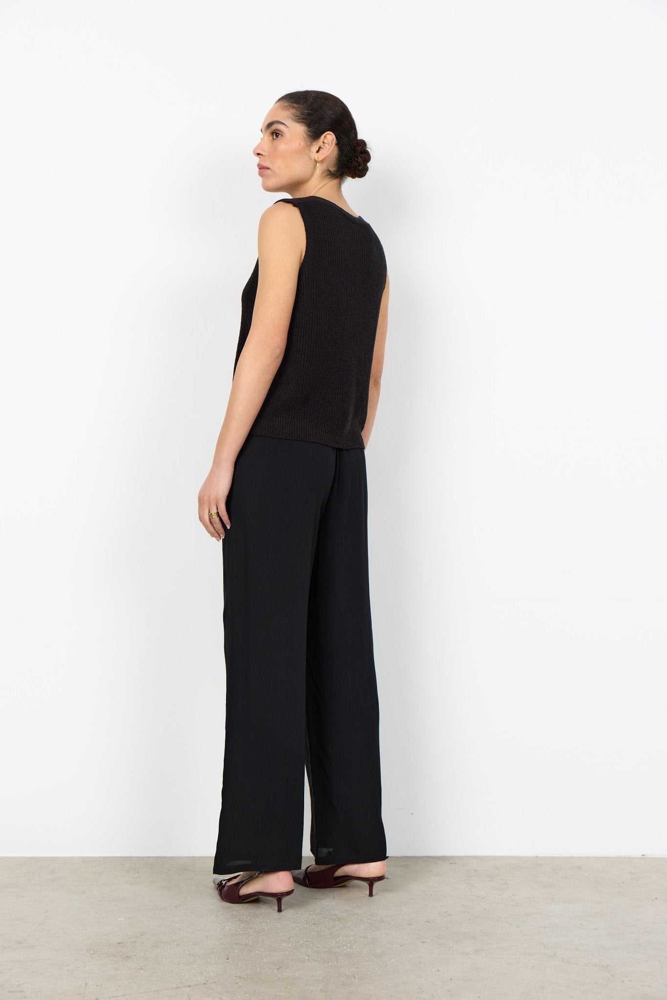 picture of SoyaConcept Felizia 1 Waistcoat Knit - Black - Number Two - womens - fashion - clothing - SoyaConcept 3