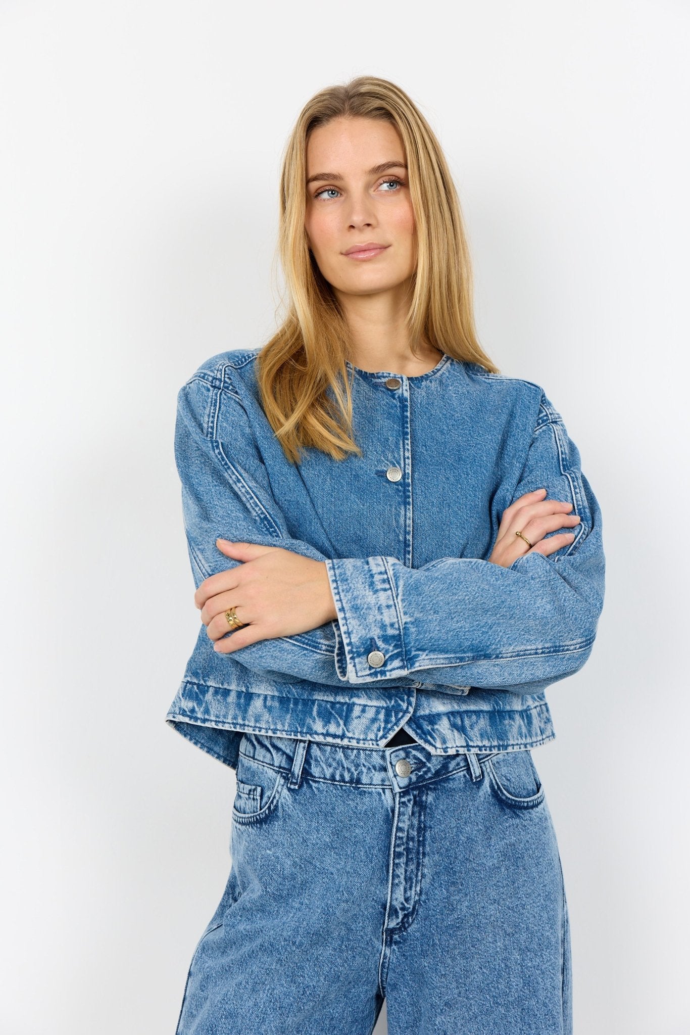 picture of SoyaConcept DELORES 9 Jacket - Light Stonewash Denim - Number Two - womens - fashion - clothing - SoyaConcept 1