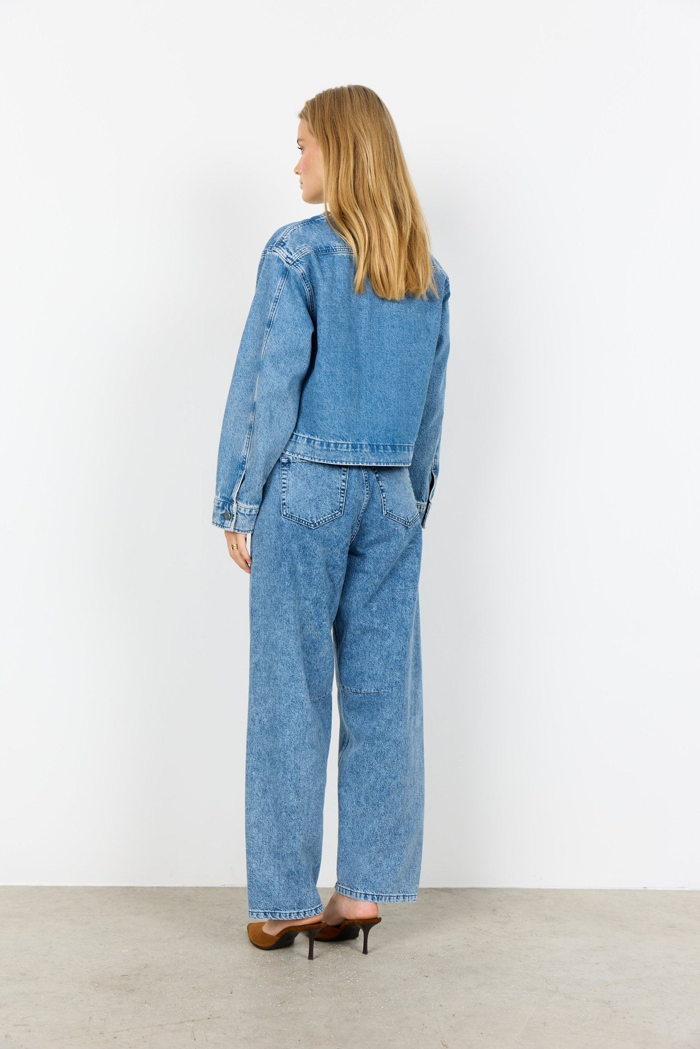 picture of SoyaConcept DELORES 9 Jacket - Light Stonewash Denim - Number Two - womens - fashion - clothing - SoyaConcept 3