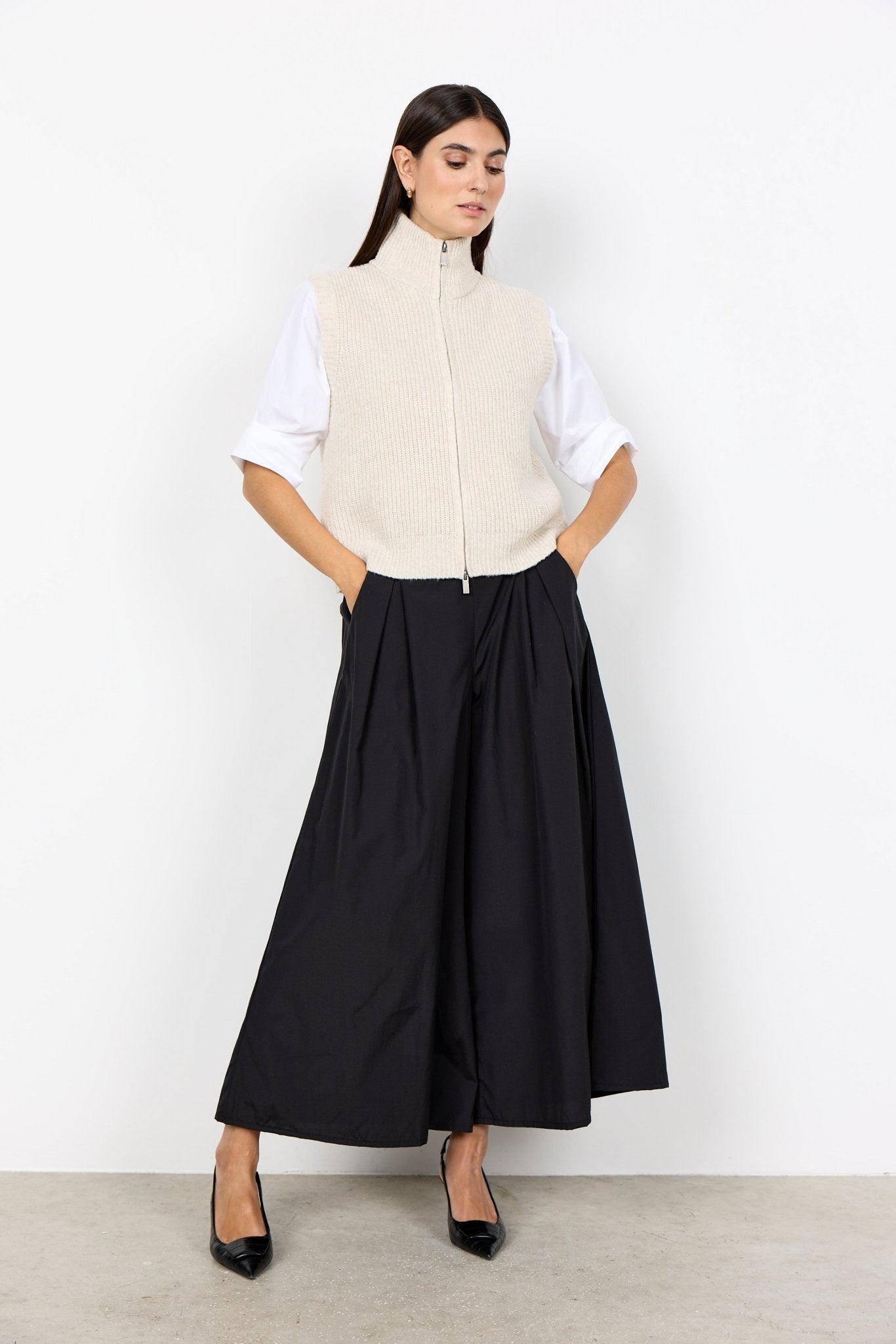 picture of SoyaConcept GITH 1 Waistcoat Knit - Cream Melange - Number Two - womens - fashion - clothing - SoyaConcept 2