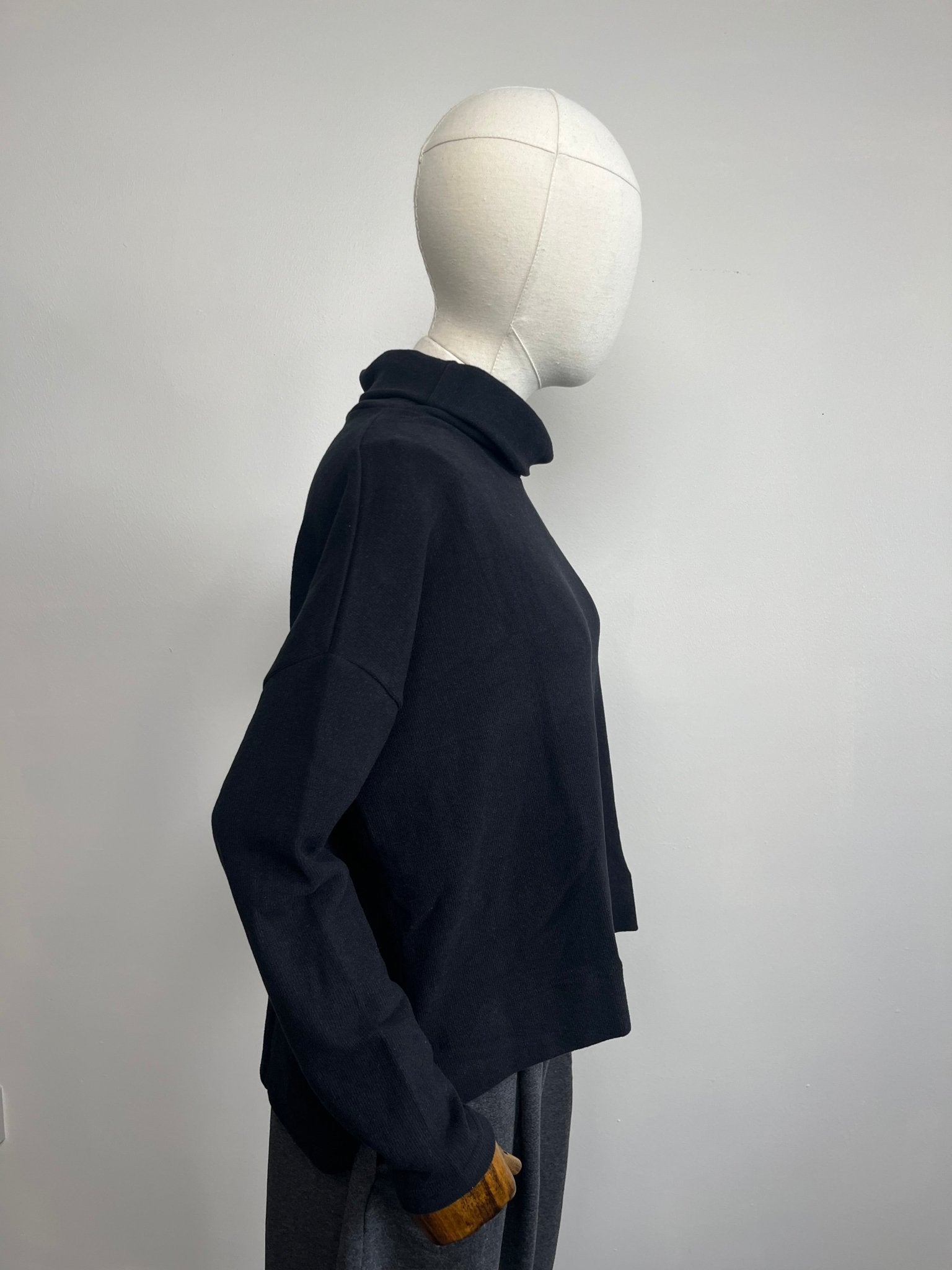 picture of Mama B Moyet Jumper - Nero - Number Two - womens - fashion - clothing - Mama B 3