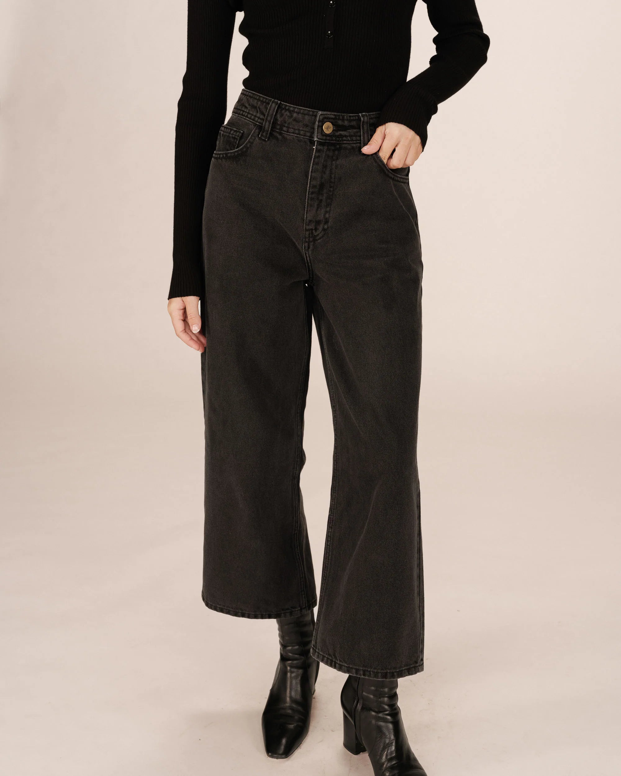 picture of Grace & Mila Jonas Jean - Black Washed - Number Two - womens - fashion - clothing - Grace & Mila 1
