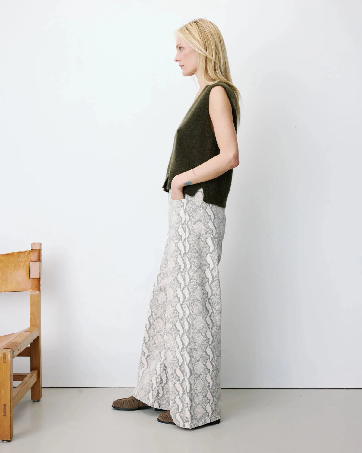 picture of Grace & Mila NARS Knit Tank W/Buttons - Khaki - Number Two - womens - fashion - clothing - Grace & Mila 4