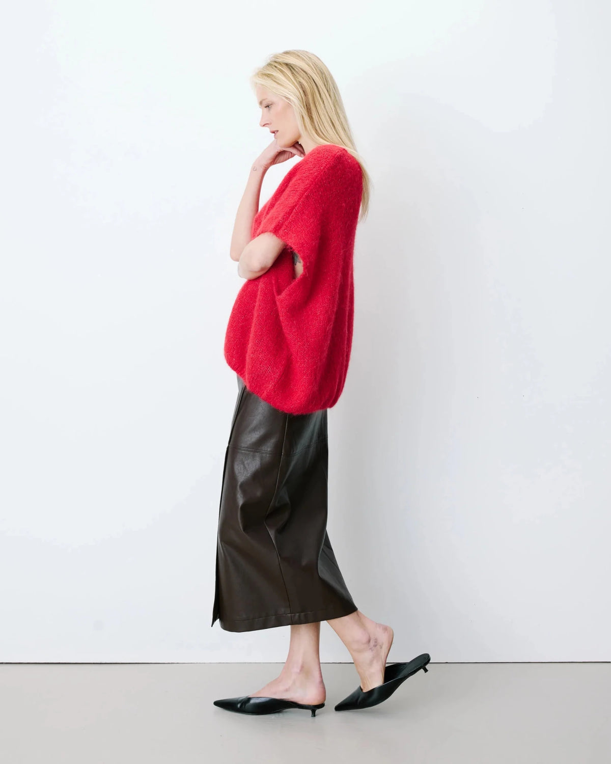 picture of Grace & Mila ATTICUS Knit Tank V - Rouge - Number Two - womens - fashion - clothing - Grace & Mila 7