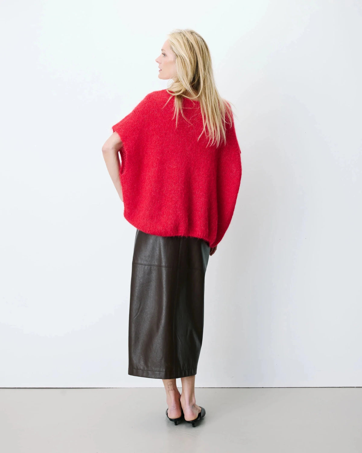 picture of Grace & Mila ATTICUS Knit Tank V - Rouge - Number Two - womens - fashion - clothing - Grace & Mila 6
