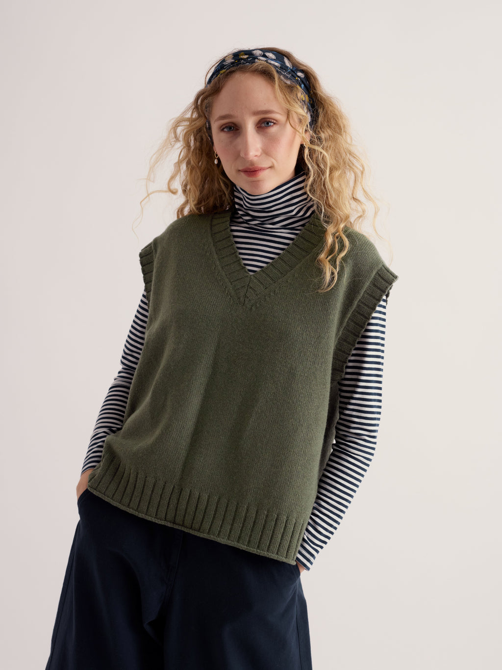 Seasalt Fistral Vest - Nori
