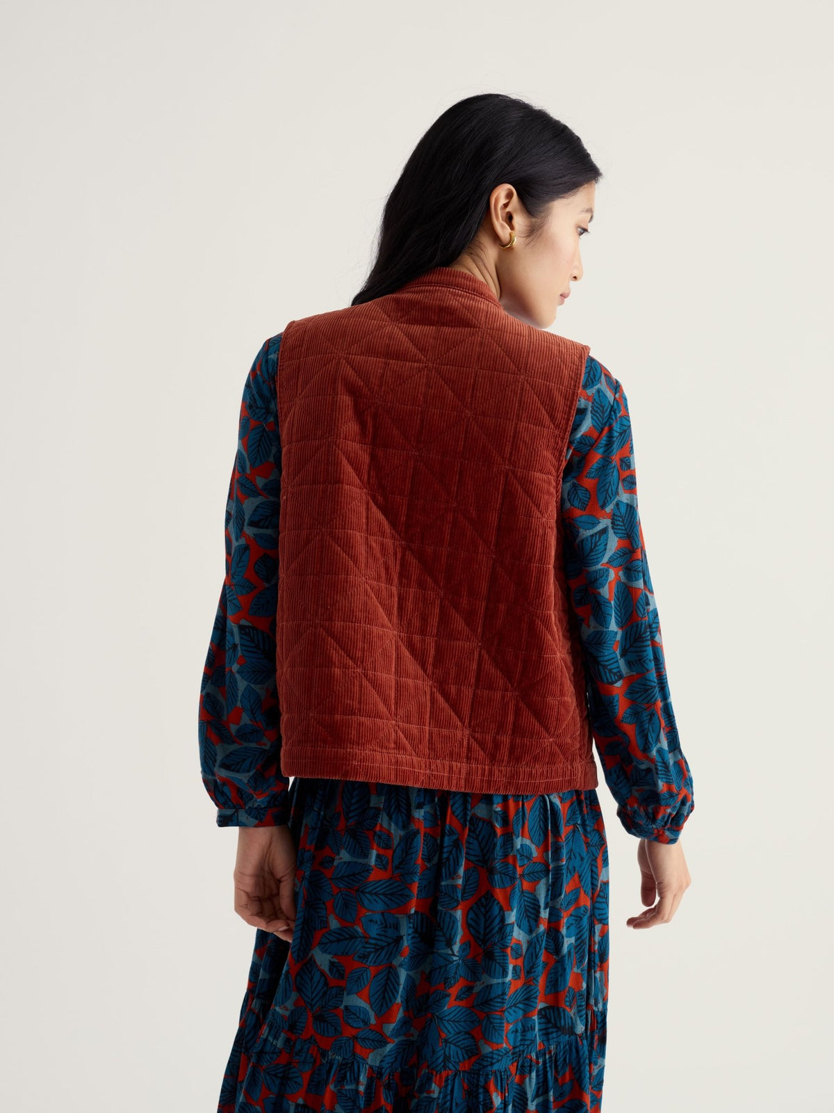 picture of Seasalt Incoming Tide Gilet - Dark Terracota - Number Two - womens - fashion - clothing - Seasalt 3