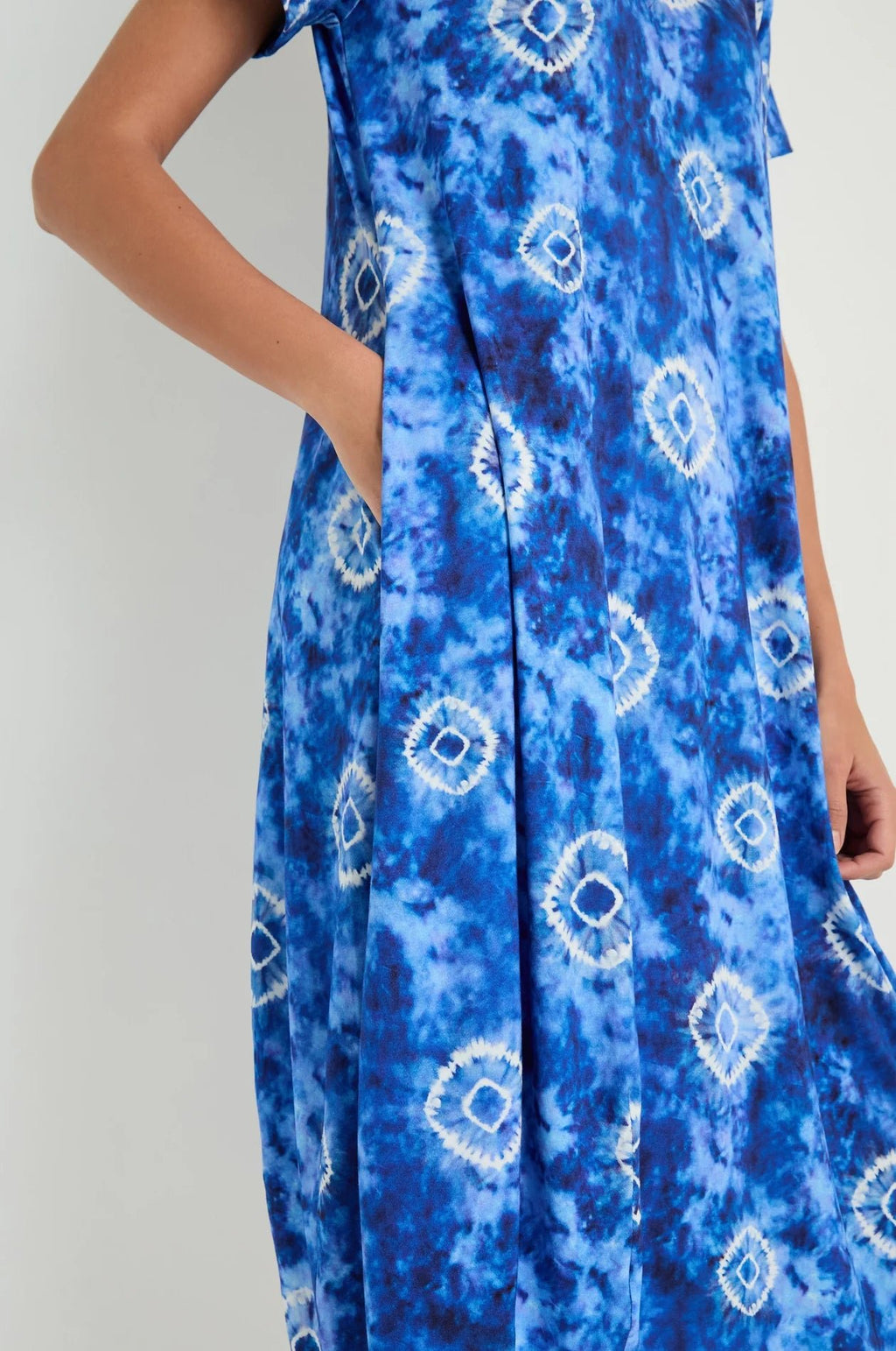 picture of Sahara Tie Die Circles Jersey Bubble Dress - Blue/White - Number Two - womens - fashion - clothing - Sahara 5