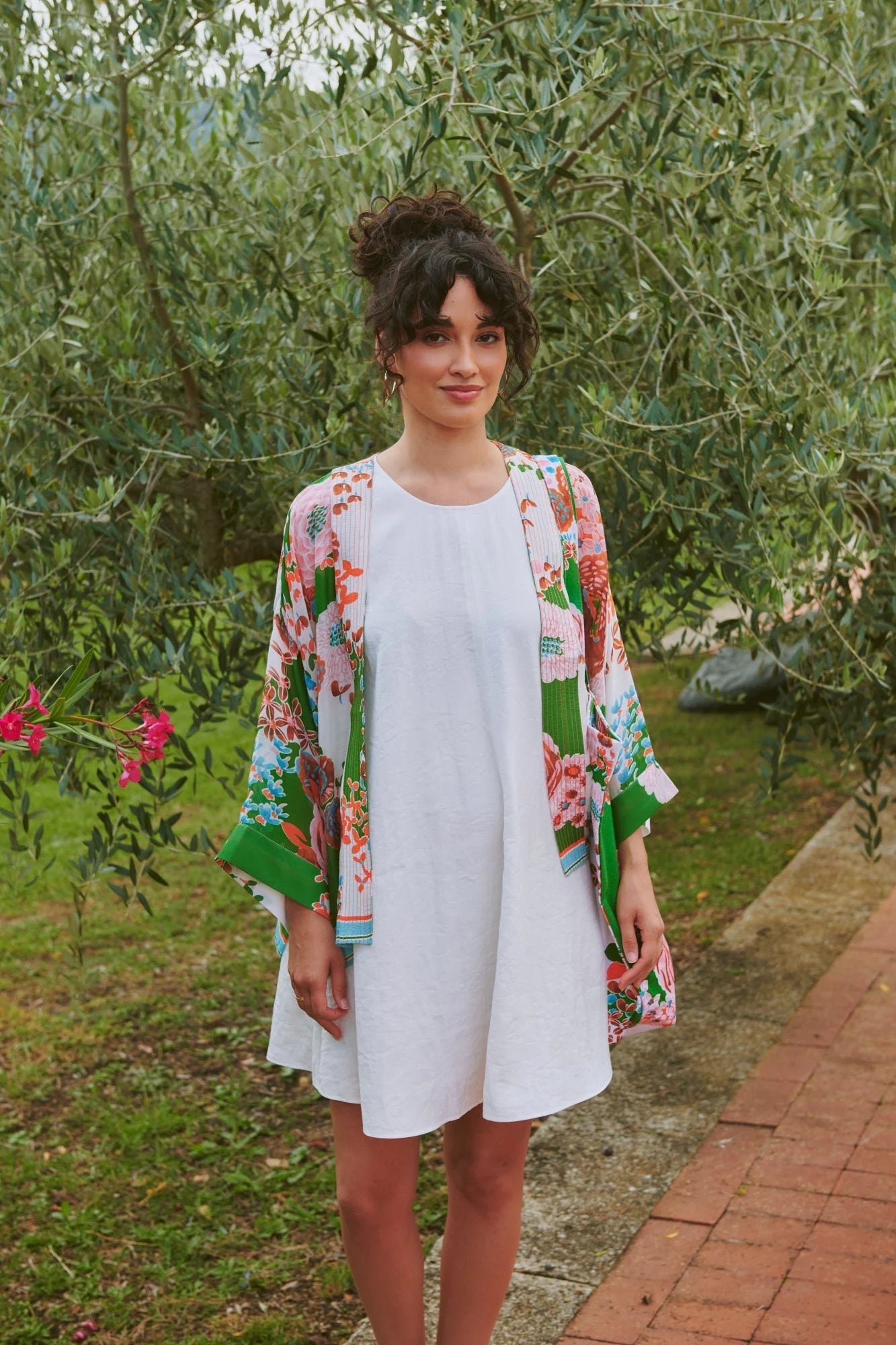 picture of One Hundred Stars Kimono - Kitsch Bouquet Green - Number Two - womens - fashion - clothing - One Hundred Stars 1