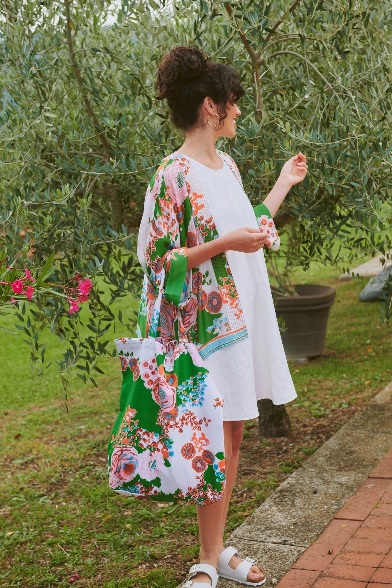 picture of One Hundred Stars Kimono - Kitsch Bouquet Green - Number Two - womens - fashion - clothing - One Hundred Stars 2