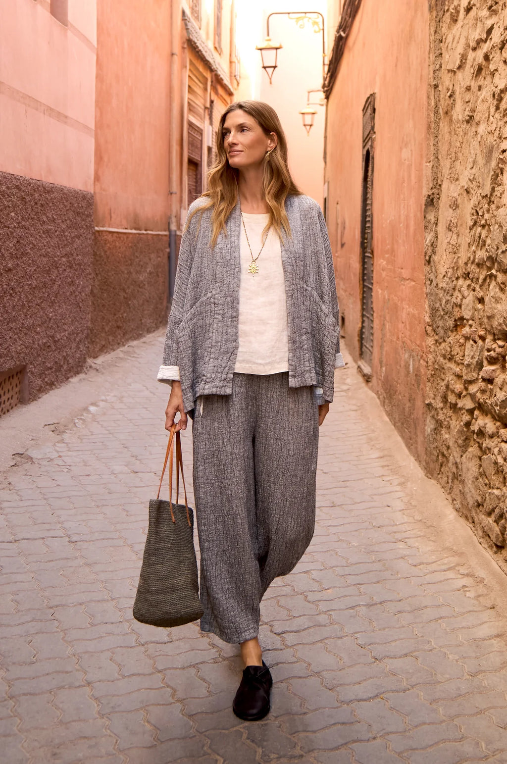 picture of Sahara Crinkle Double Face Linen Jacket - Black/White - Number Two - womens - fashion - clothing - Sahara 7