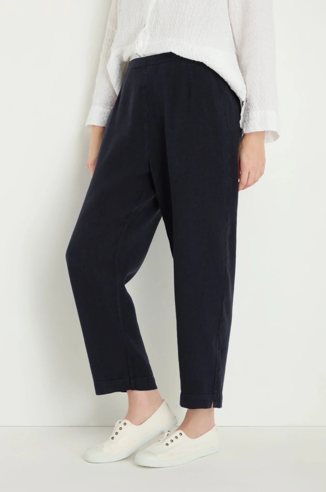 picture of Sahara Twisted Linen Slim Trouser - Night - Number Two - womens - fashion - clothing - Sahara 1