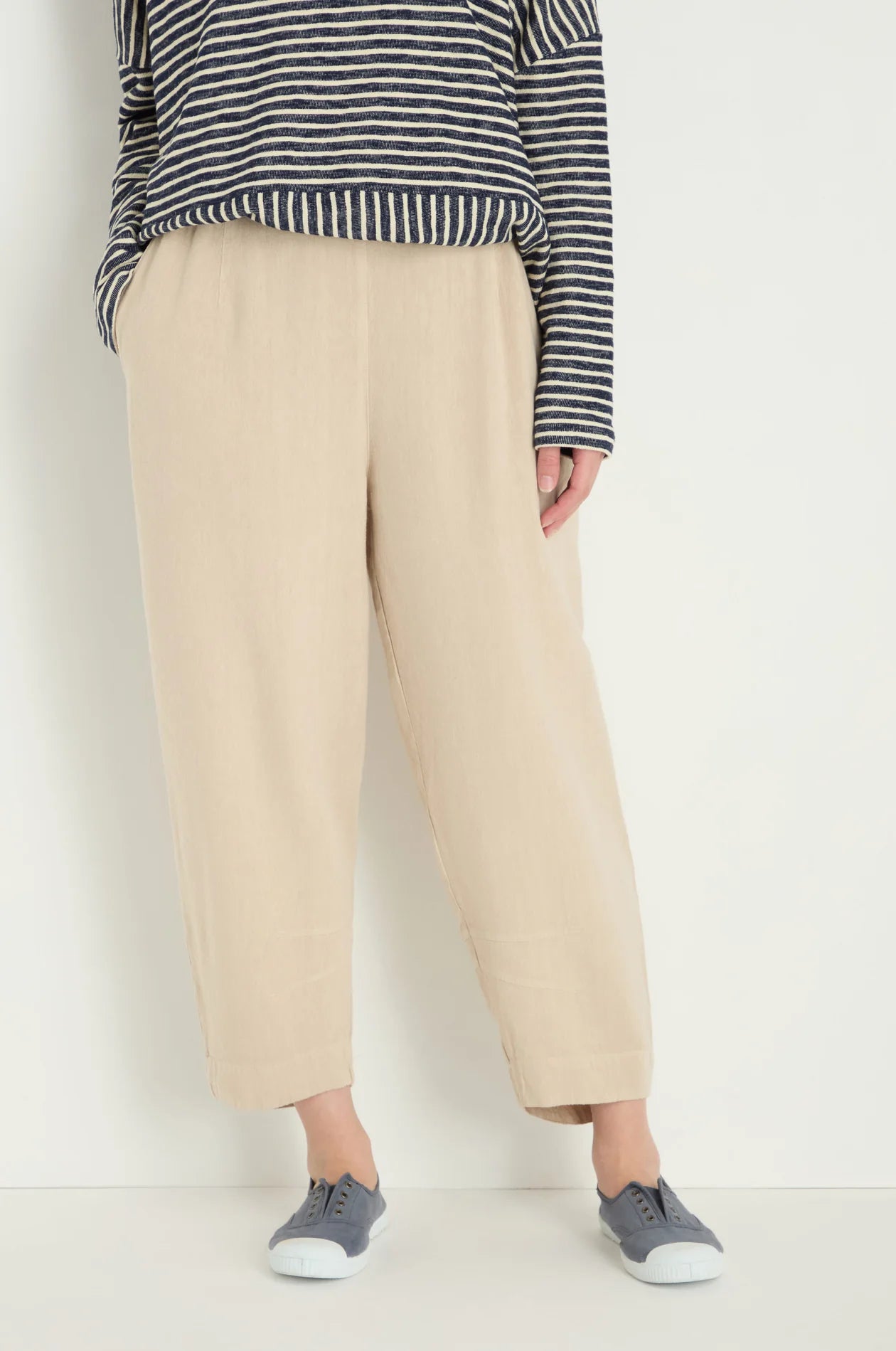 picture of Sahara Twisted Linen Crop Bubble Trouser - Putty/Beige - Number Two - womens - fashion - clothing - Sahara 1