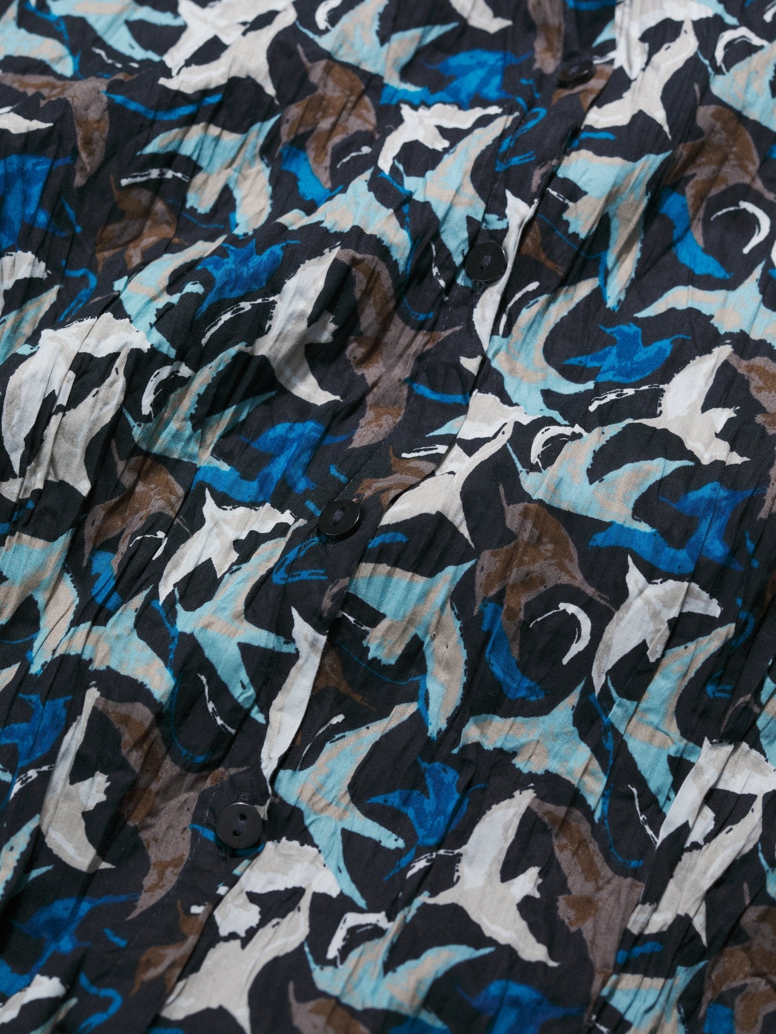 picture of Seasalt Larissa Shirt - Swooping Birds Onyx - Number Two - womens - fashion - clothing - Seasalt 5
