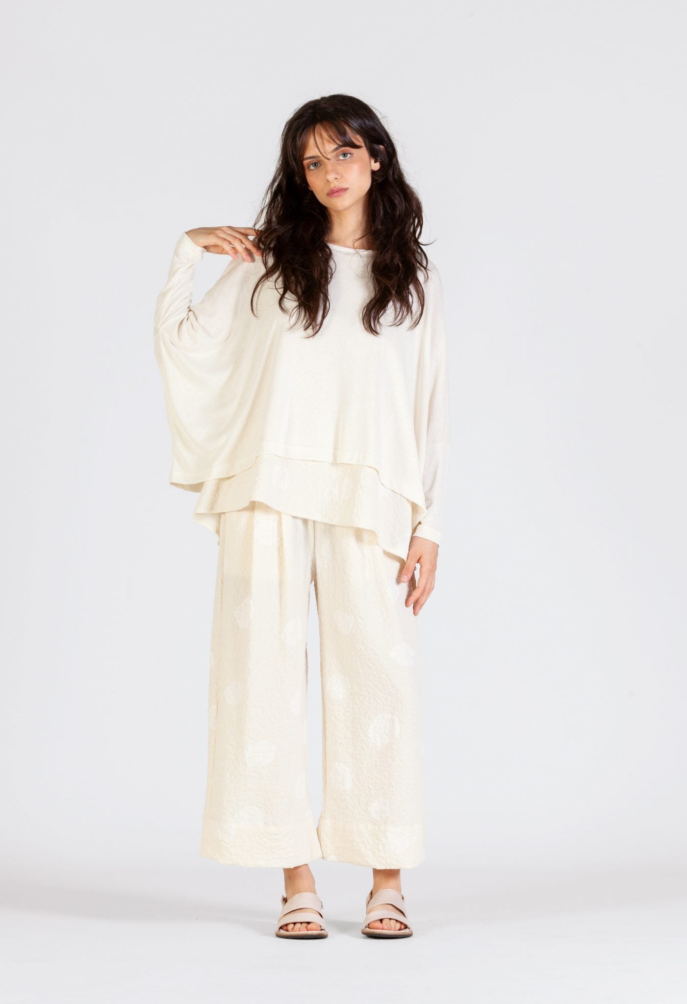 Mama B Kira Linen Top Latte
