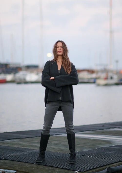 picture of Henriette Steffensen Pullover 1370 - Soft Black - Number Two - womens - fashion - clothing -Henriette Steffensen 2