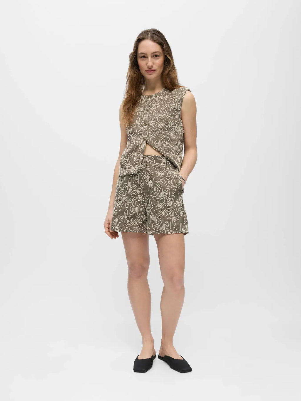picture of Object Kerry Shorts - Morel/Sandshell - Number Two - womens - fashion - clothing - Object 2