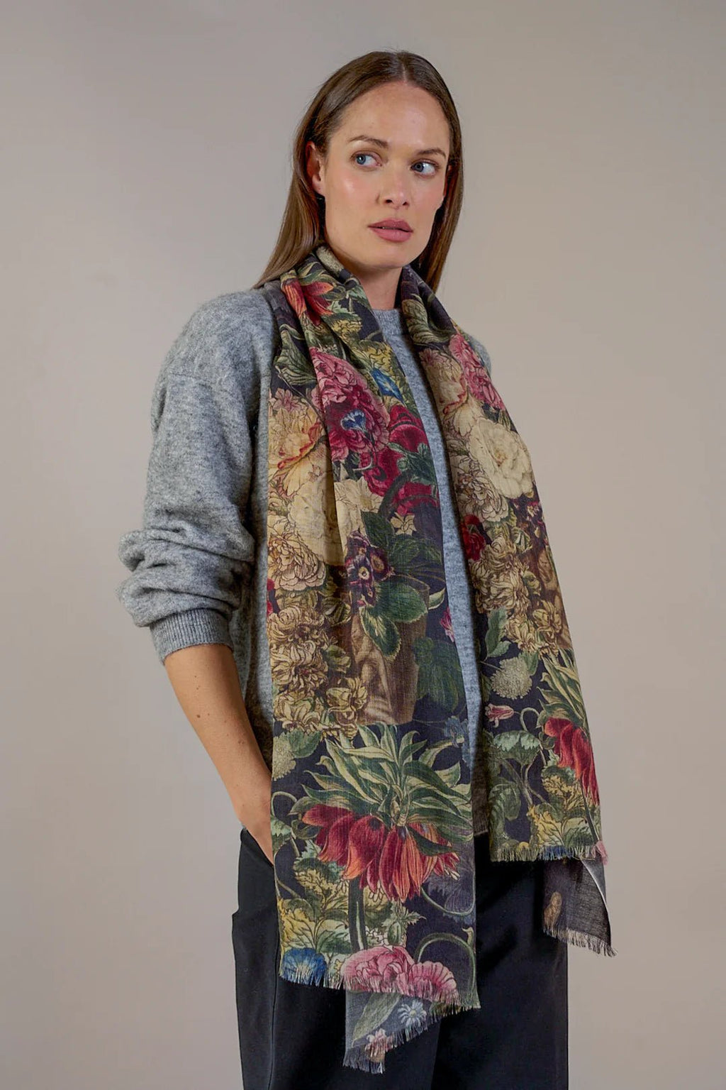 picture of One Hundred Stars Wool Scarf Primula Black - Number Two - womens - fashion - accessories - One Hundred Stars 3