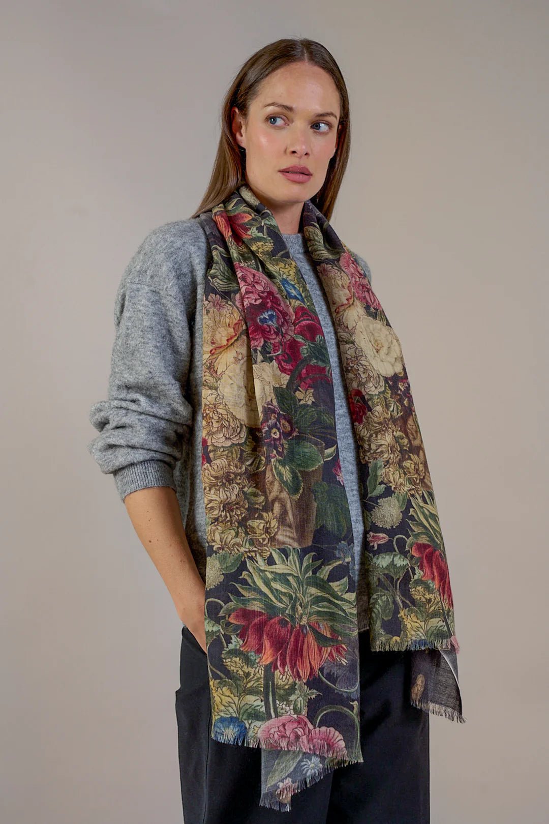 picture of One Hundred Stars Wool Scarf Primula Black - Number Two - womens - fashion - accessories - One Hundred Stars 3