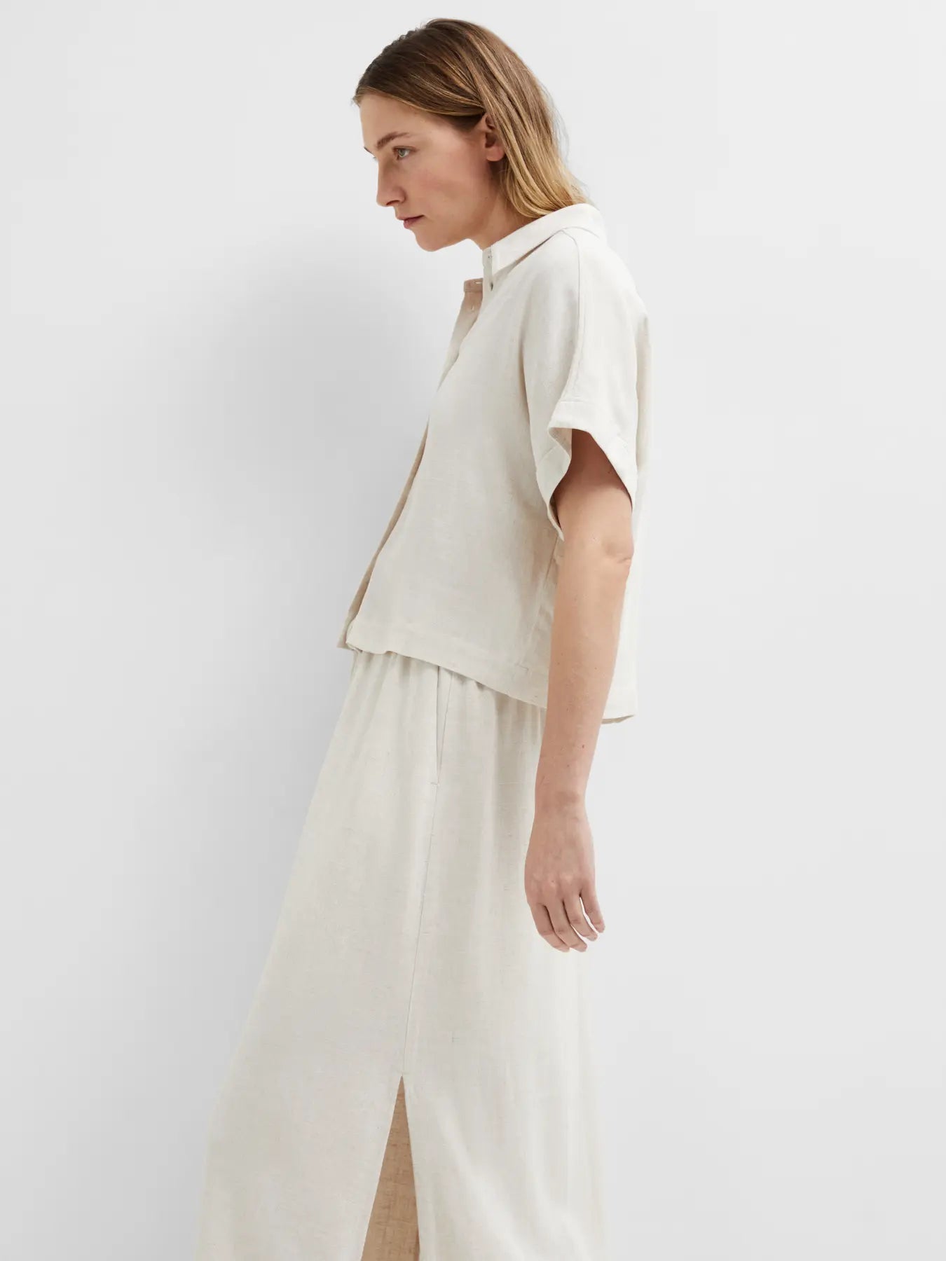 picture of Selected Viva Cropped Sun Shirt - Sandshell - Number Two - womens - fashion - clothing - Selected Femme 3