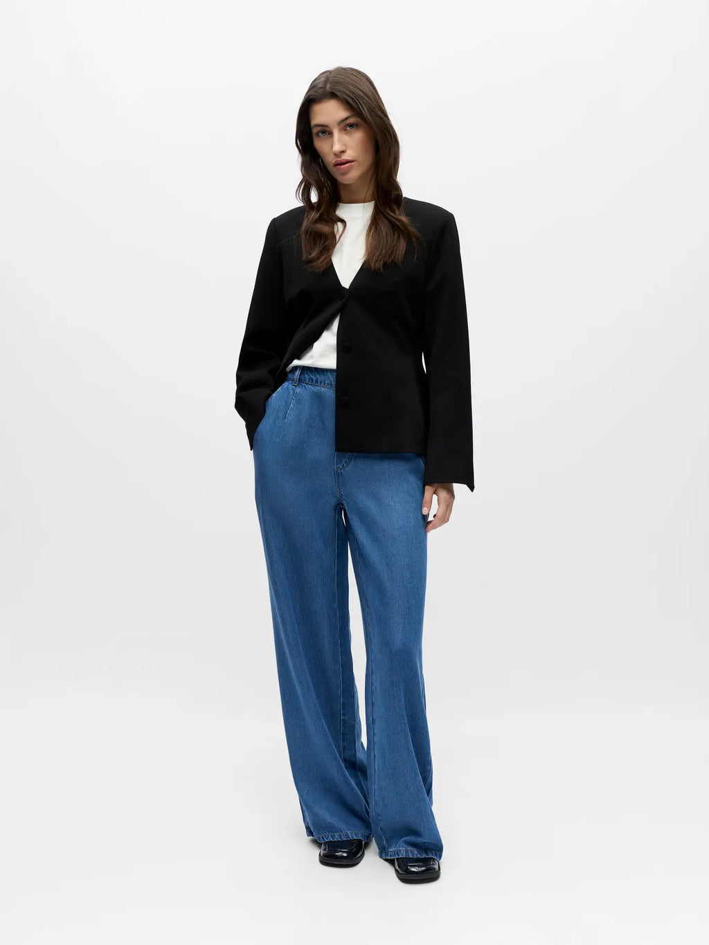 picture of Object Frame Lisa Trouser - Medium Blue Denim - Number Two - womens - fashion - clothing - Object 4