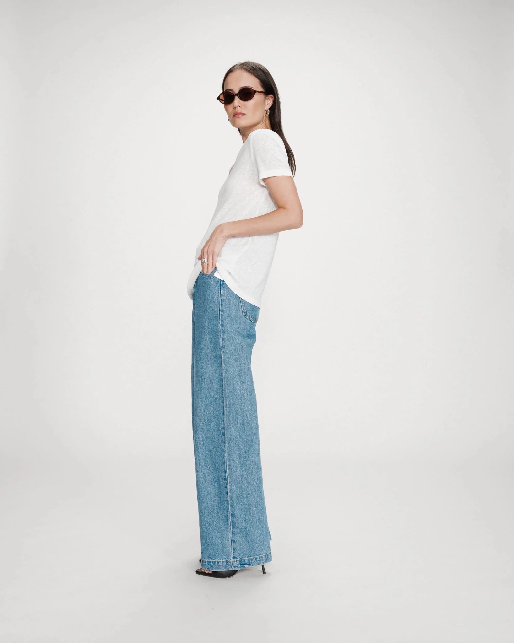 picture of Grace & Mila Vasco T-Shirt - Ivory - Number Two - womens - fashion - clothing - Grace & Mila 3