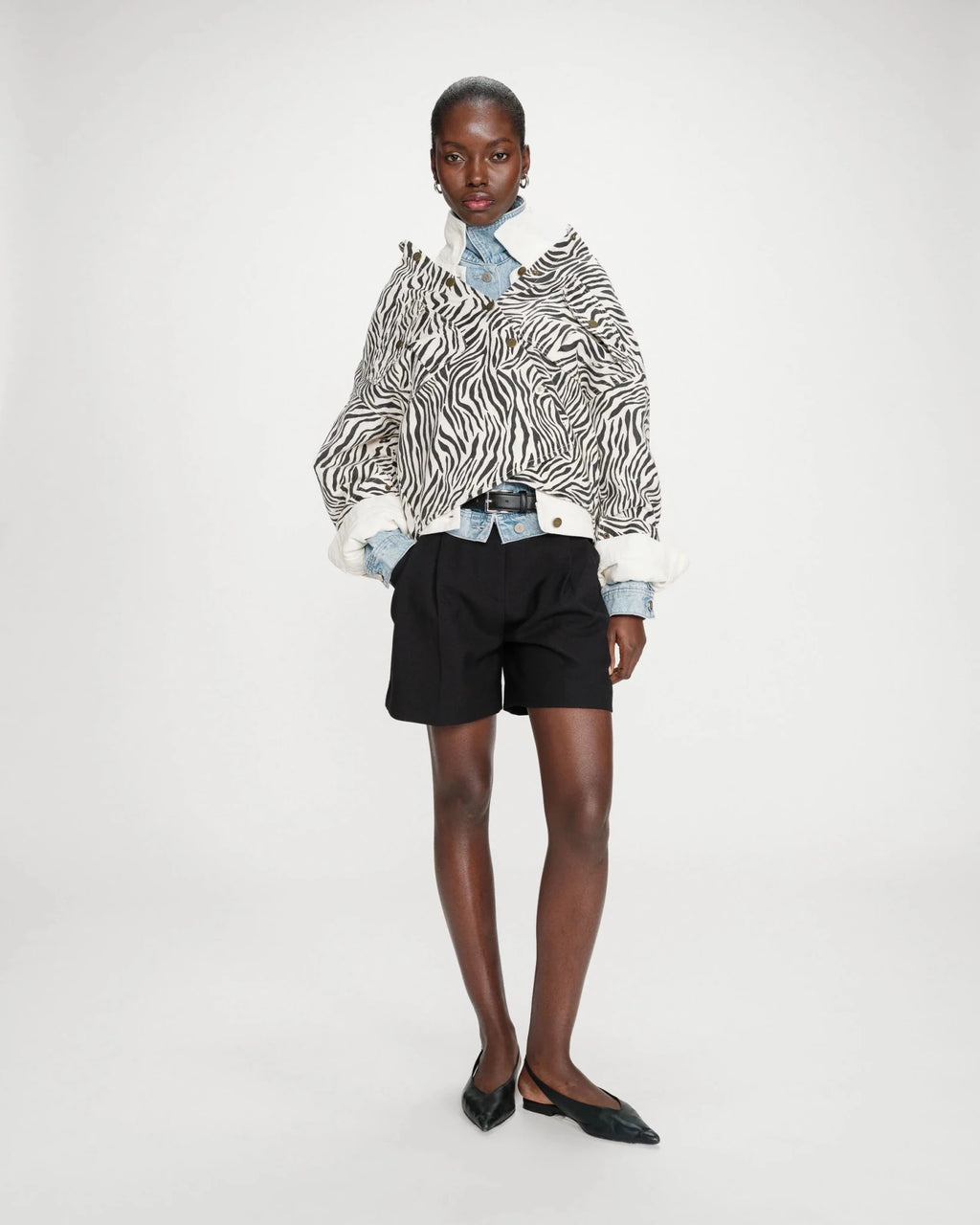 picture of Grace & Mila Vana Jacket - Zebra - Number Two - womens - fashion - clothing - Grace & Mila 3