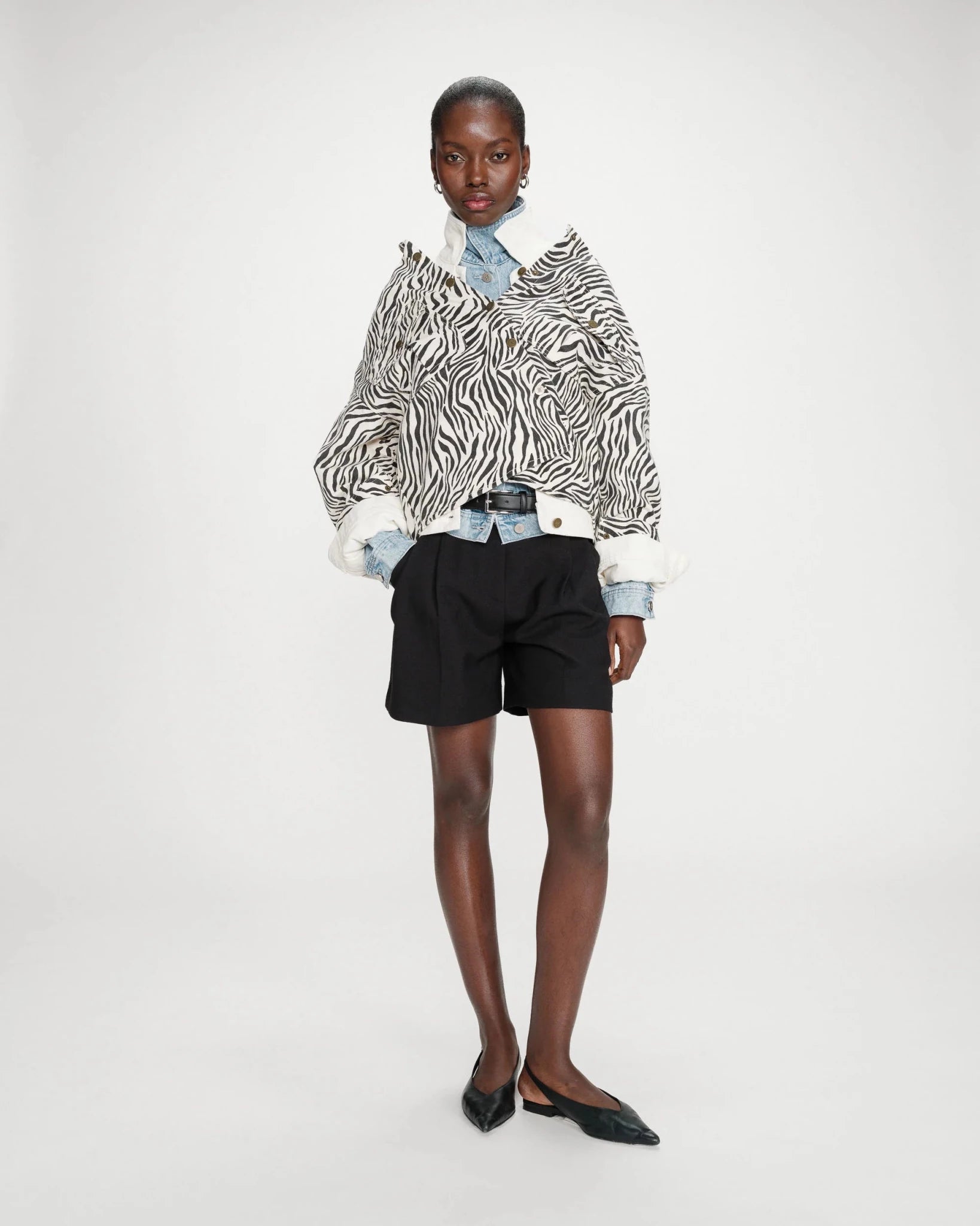 picture of Grace & Mila Vana Jacket - Zebra - Number Two - womens - fashion - clothing - Grace & Mila 3