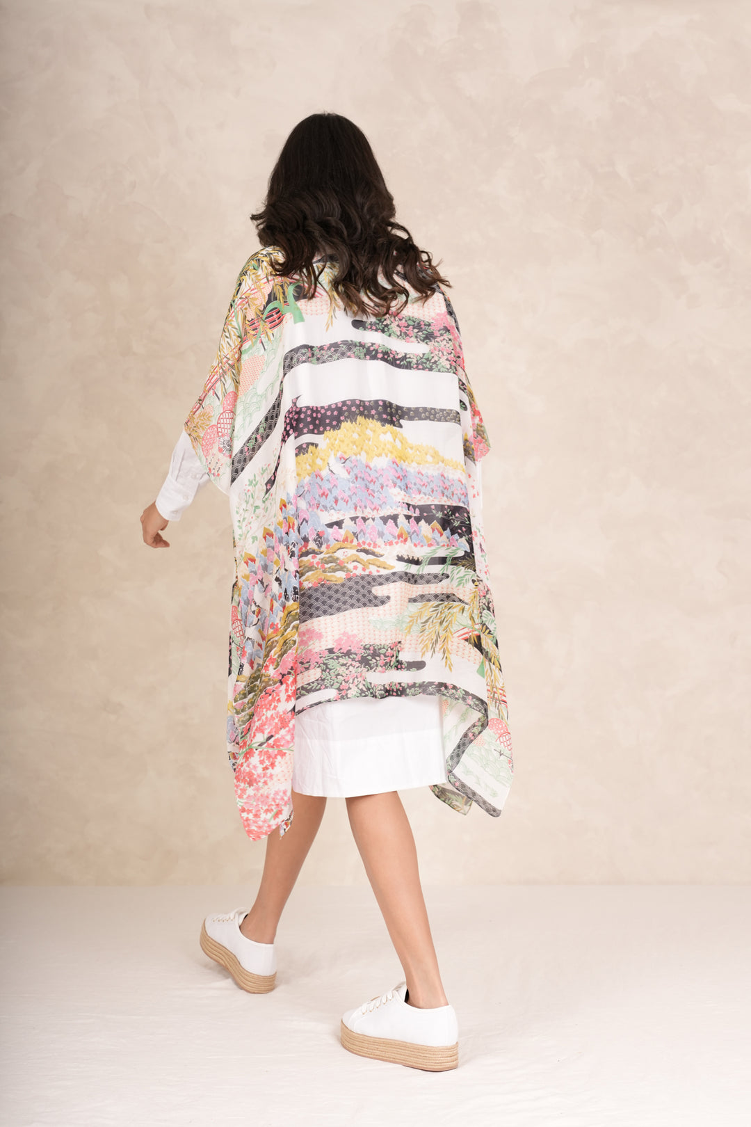One Hundred Stars Throwover Spring White