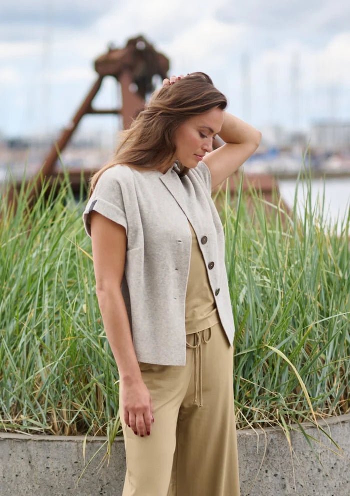 picture of Henriette Steffensen Vest 7170 - Sand - Number Two - womens - fashion - clothing - Henriette Steffensen 2